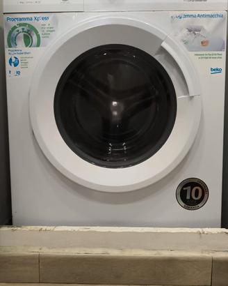Lavatrice Beko 9 kg (Modello: WTX91232WI/IT)
