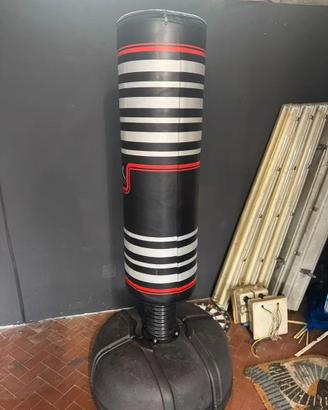 Sacco da boxe con base