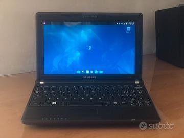 Netbook Samsung NP-N110 10" + custodia