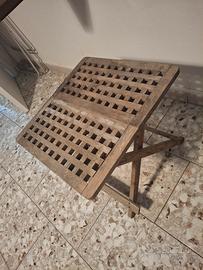 Tavolino  di legno chiudibile 