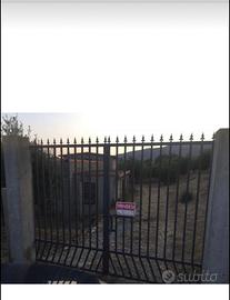 Casa indipendente con terreno