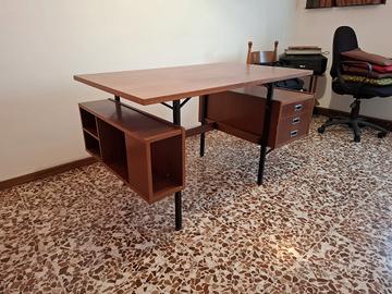 Scrivania anni 60 vintage