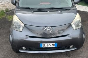Toyota IQ automatica