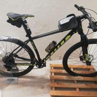 Scott scale 950, misura telaio L, MAI USATA