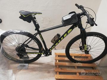 Scott scale 950, misura telaio L, MAI USATA