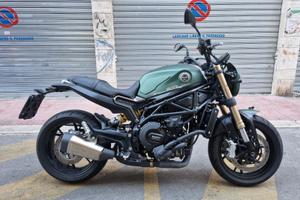 Benelli Leoncino 800 2022