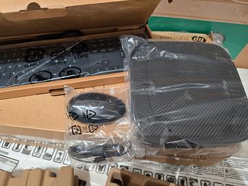 Mini Computer HP Elite T655 con mouse e tastiera