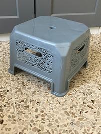 Sgabello doccia grigio - plastica dura