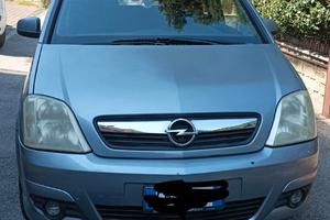 Meriva 2009 benzina/gpl con porta bici