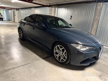 Alfa Romeo Giulia 2.2 Executive auto