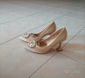 Scarpe con tacco