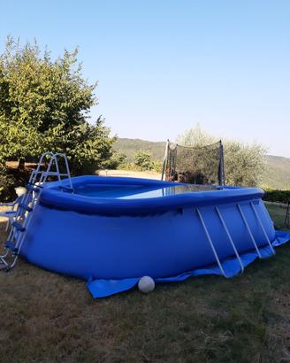 Piscina da esterno autoportante