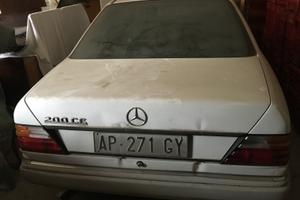 Mercedes 200 CE