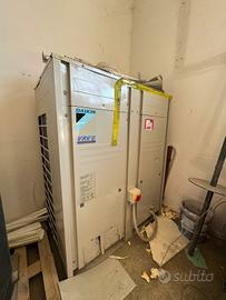 condizionatore Daikin unità esterna 