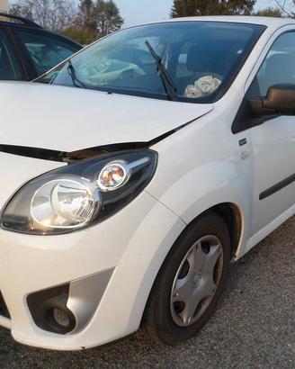 RICAMBI RENAULT TWINGO 1.2 B ANNO 2011