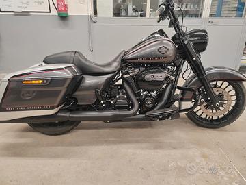 HARLEY DAVIDSON ROAD KING SPECIAL 114