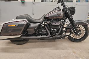 HARLEY DAVIDSON ROAD KING SPECIAL 114