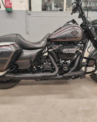 HARLEY DAVIDSON ROAD KING SPECIAL 114