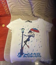 t-shirt love moschino