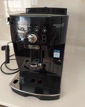De'Longhi Magnifica S Smart automatica come nuova 