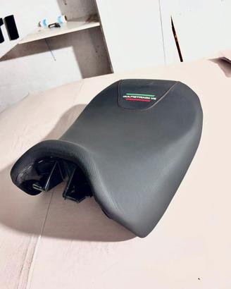sella pilota bassa riscaldata multistrada v4