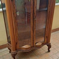 Vetrina cristalliera