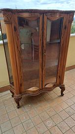 Vetrina cristalliera