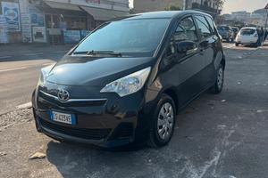 Toyota Verso-S Verso-S 1.3 Lounge mt