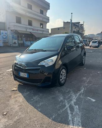Toyota Verso-S Verso-S 1.3 Lounge mt
