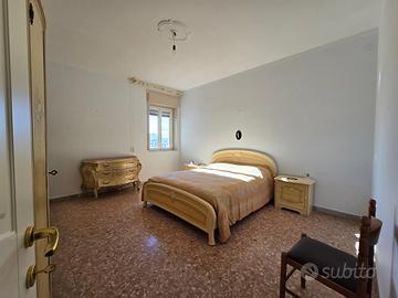 5 locali zona zecchino con garage