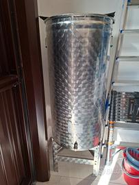 fusto in acciaio per olio