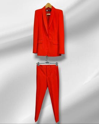 Tailleur Zara rosso - Giacca tg S e Pant  tg XS - 