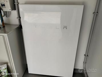 Batteria accumulo Tesla Powerwall 2