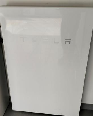 Batteria accumulo Tesla Powerwall 2