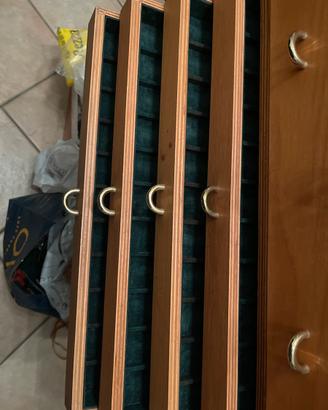 Cassettiera per orologi o cinturini