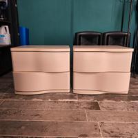 Coppia di comodini stile moderno