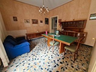 Casa Semi Indipendente con cortile