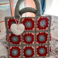 Borsa a uncinetto fatta a mano mod. granny square