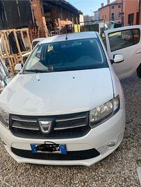 dacia sandero gpl per neopatentati