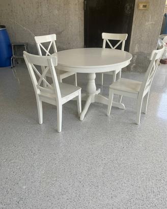 Tavolo con sedie ikea