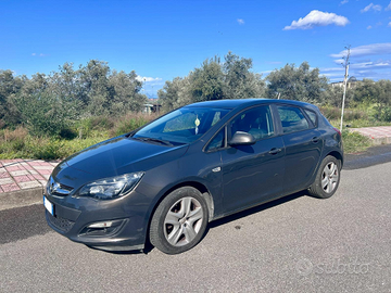 Opel Astra j 2014