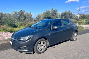 Opel Astra j 2014
