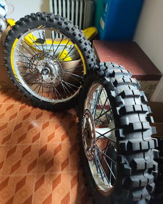 gomme Motocross Suzuki rmz 250 4 tempi.