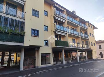 2 LOCALI A GORGONZOLA