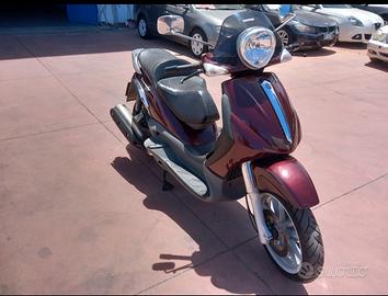 piaggio beverly
