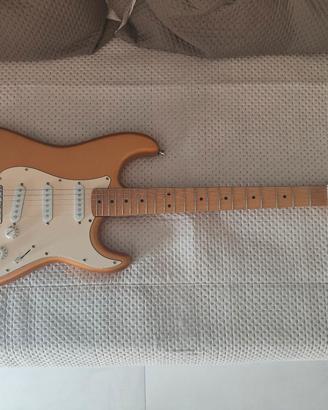 Chitarra elettrica Fender Stratocaster replica