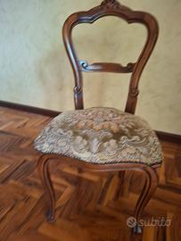 tavolo tondo con poltroncine