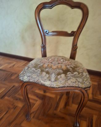 tavolo tondo con poltroncine