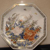 Piatto ottagonale in porcellana 