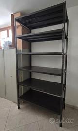 Scaffali da magazzino